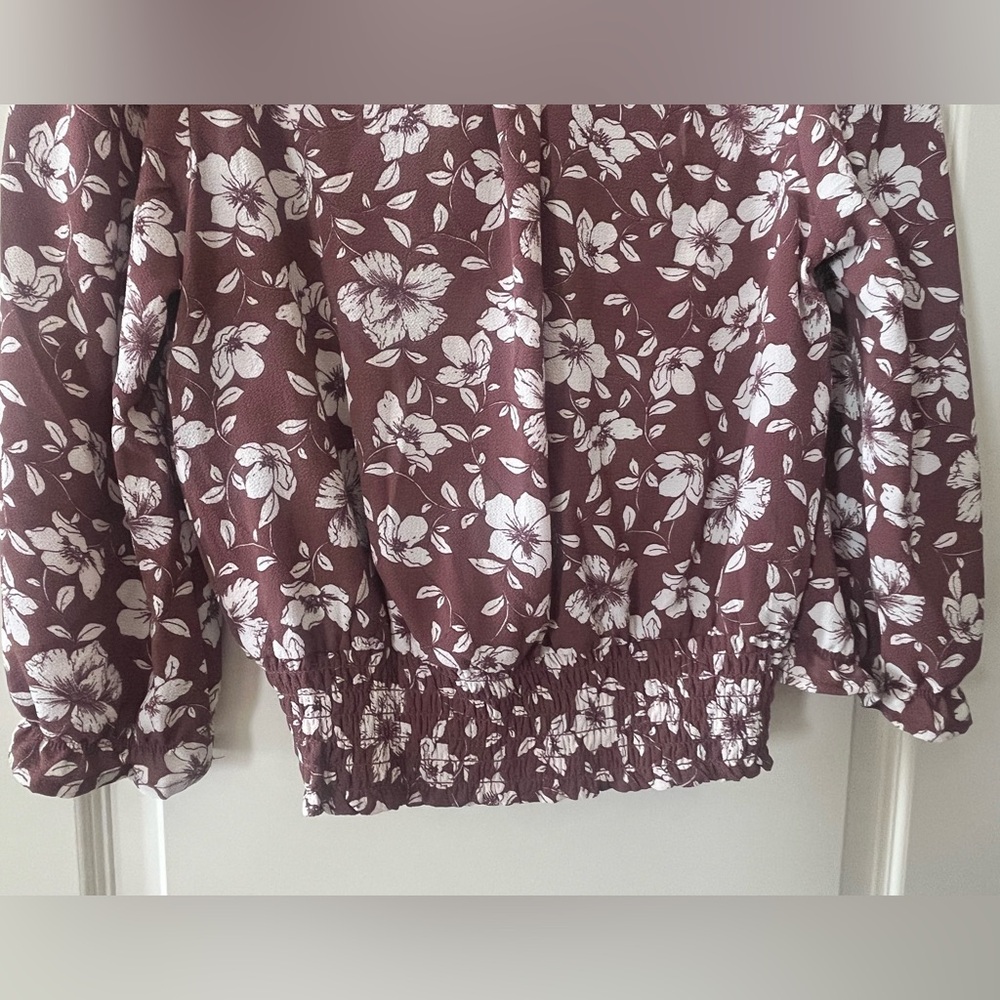 New! Monteau Floral Wrap Blouse Elastic Waist Women’s Size Medium - Picture 2 of 16